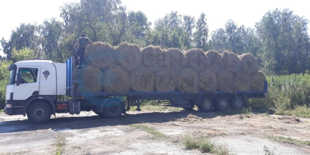 Доставка 30 тюков сена из села Кандаурово в поселок Ленинский