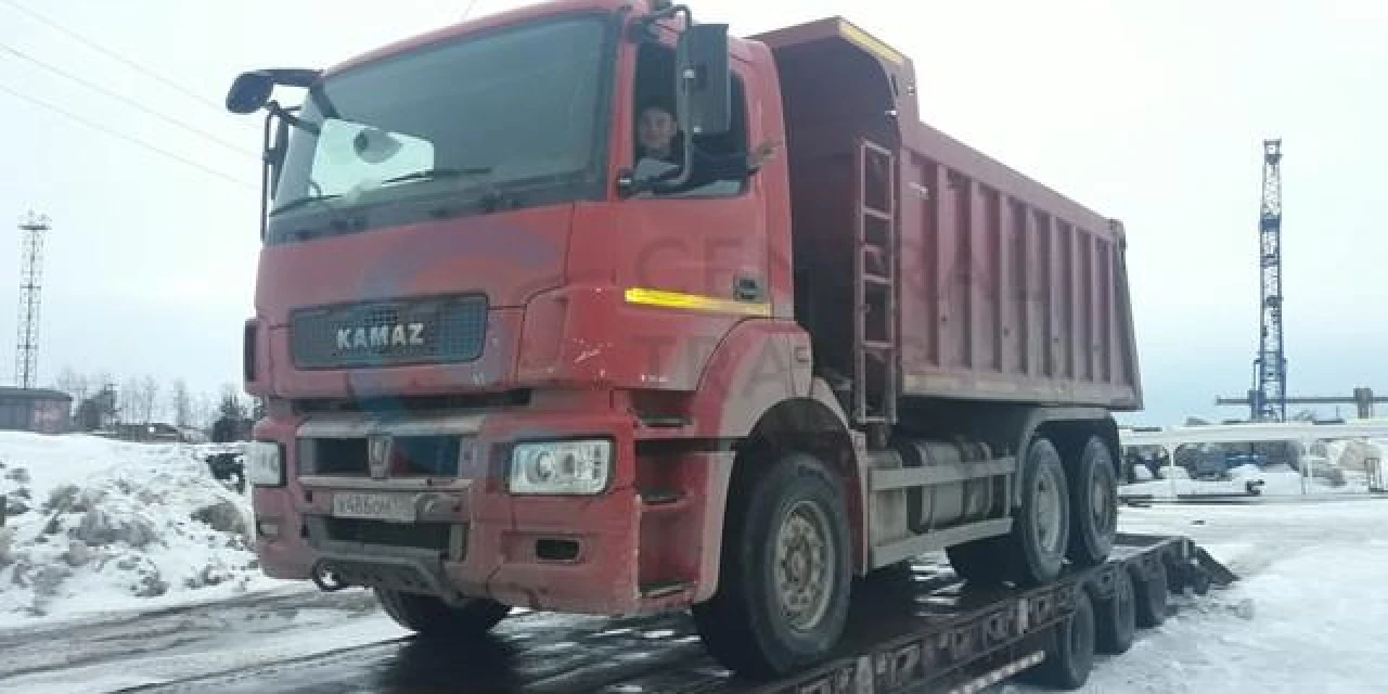 Перевозка Камаза из поселка Кожва в Екатеринбург