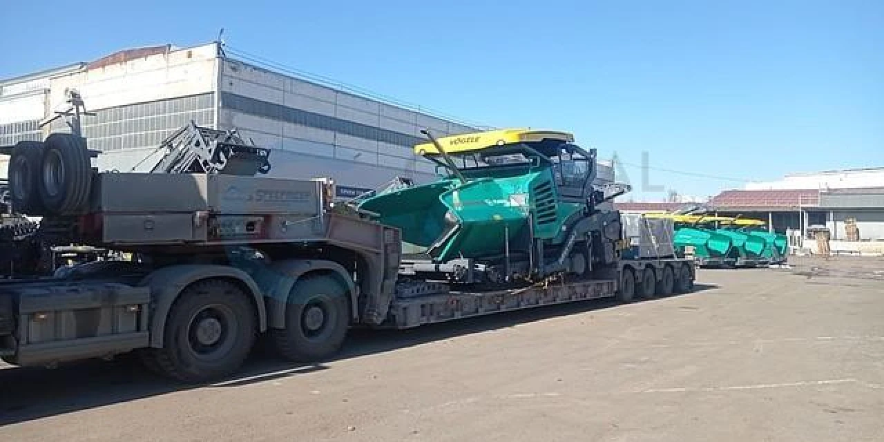Доставка асфальтоукладчика из Москвы