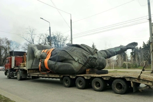 Памятники