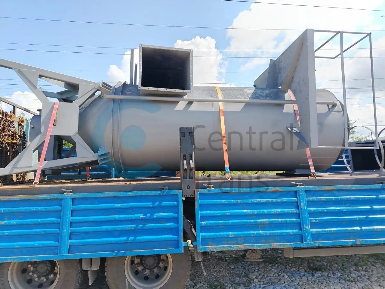 Каплеуловитель и газоход-распылитель доставлены из Новокуйбышевска в Волжский
