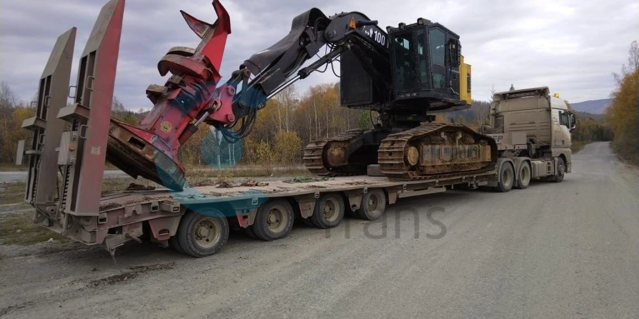 Валочно-пакетирующая машина CAT 522 доставлена из Красноярского края в Новосибирскую область