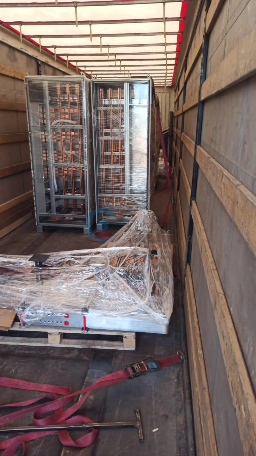 Корпуса ГРЩ и комплектующие доставлены из Свердловской области в Тюменскую область