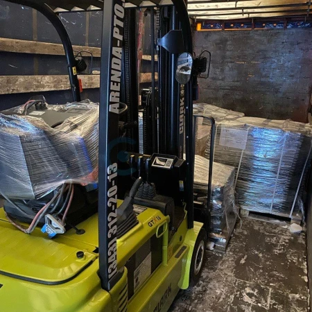 Комплект складской техники доставлен из Свердловской области в Нефтеюганск