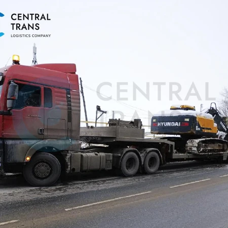 Перевозка экскаватора на гусеничном ходу Hyundai HX520LT3 на трале по направлению Москва - Санкт-Петербург