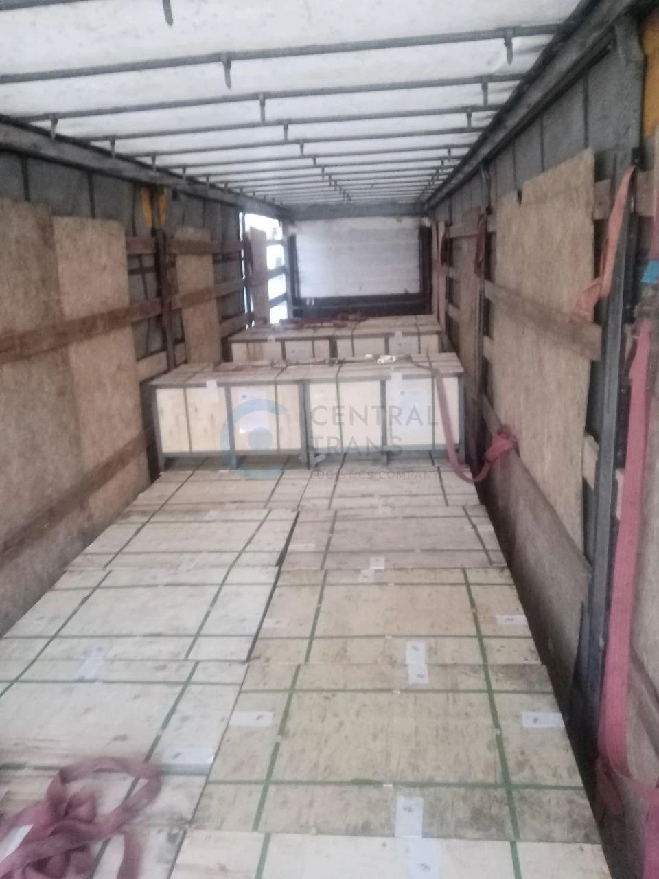 Части многоступенчатых насосов доставлены из Владивостока в Сургут