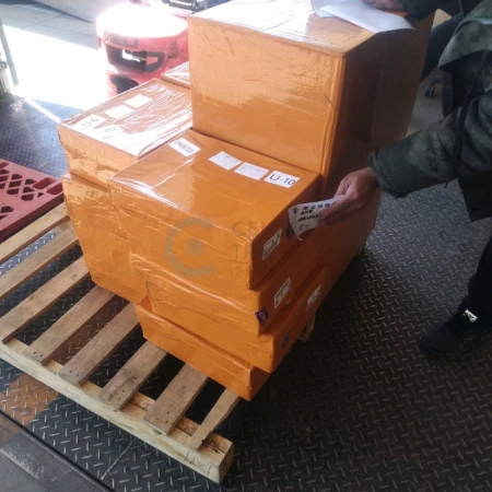 Электрокомпоненты для плат управления доставлены авиацией из Шэньчжэня в Москву