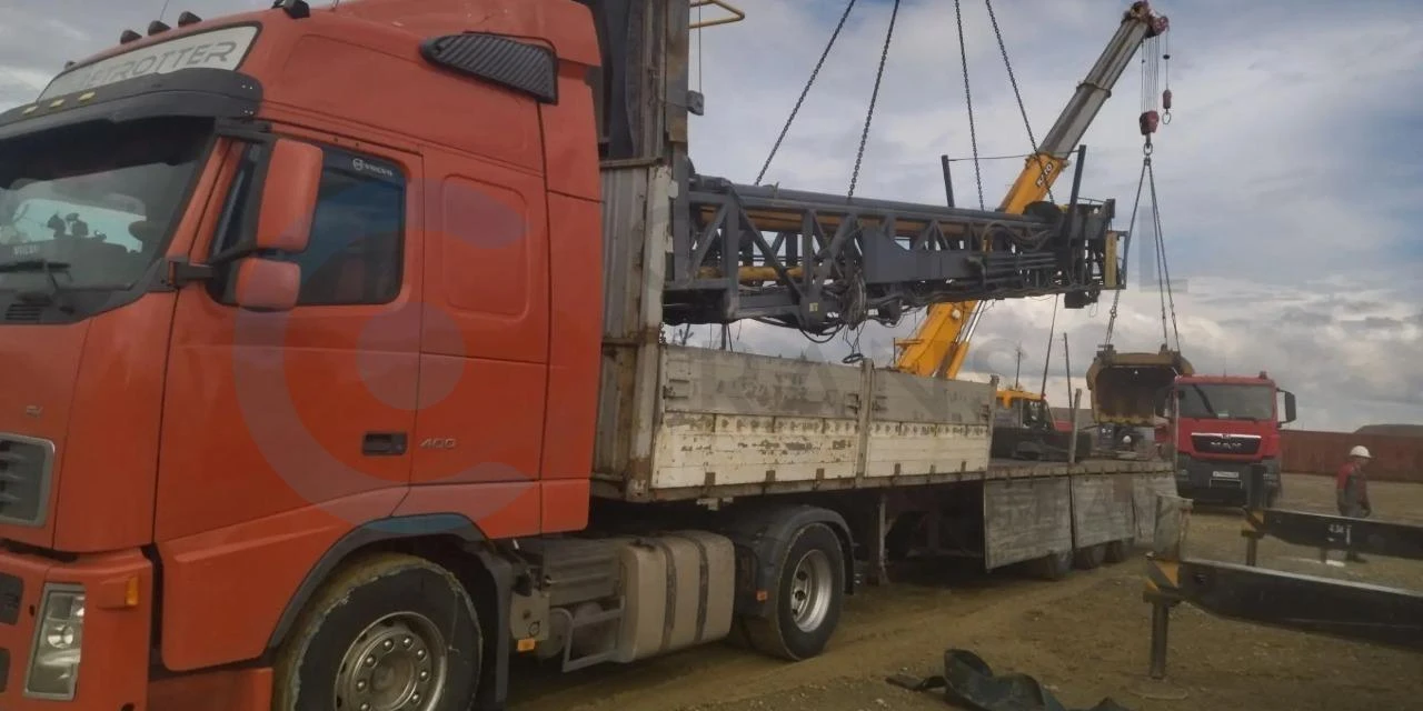 Перевозка мачт буровой установки из Забайкальского края в Амурскую область