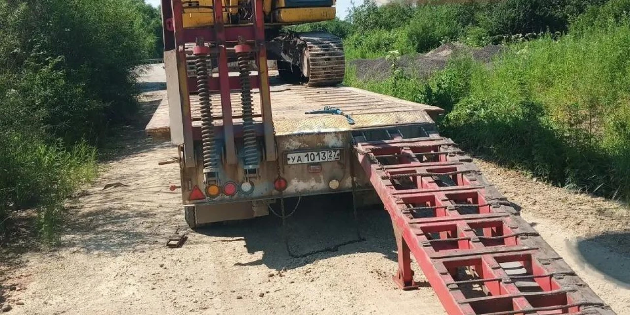 Перевозка экскаватора Komatsu PC210 по Еврейской автономной области